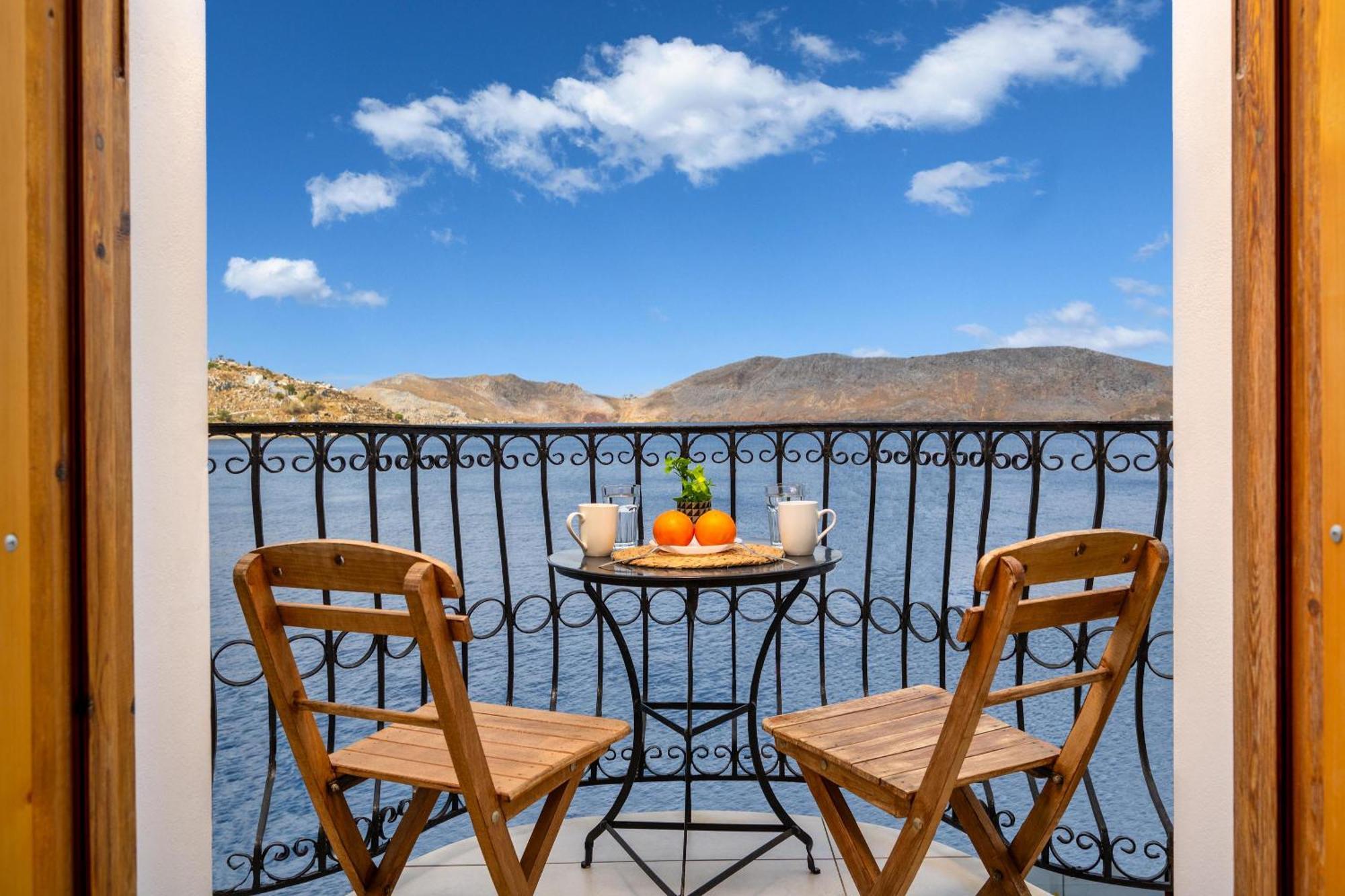 Over The Sea Apartments Symi Bagian luar foto