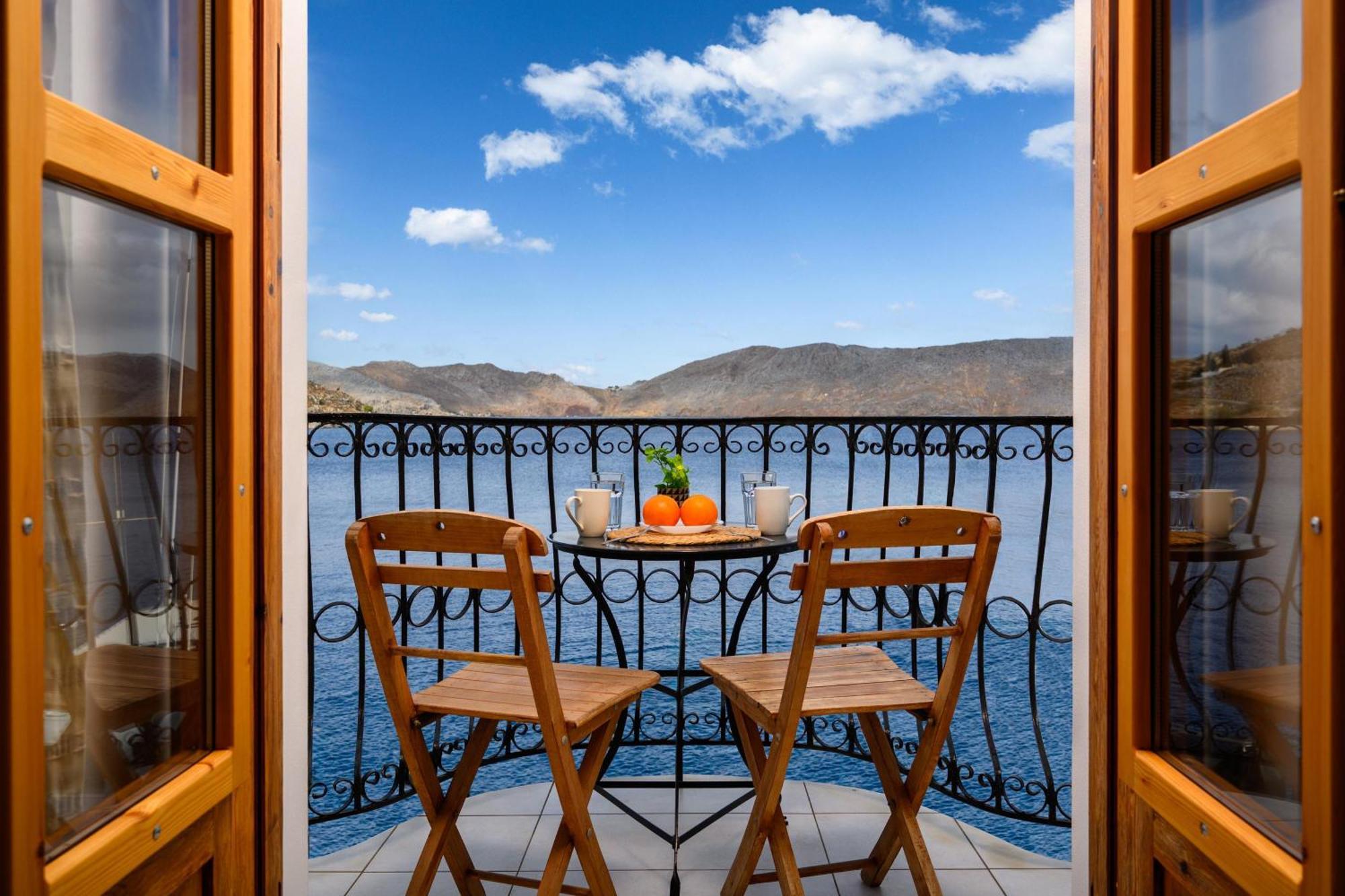 Over The Sea Apartments Symi Bagian luar foto